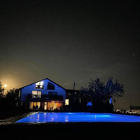 Wineyards Salin Bed & Breakfast Turda Ngoại thất bức ảnh
