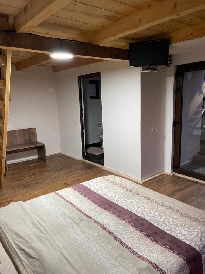 Wineyards Salin Bed & Breakfast Turda Ngoại thất bức ảnh